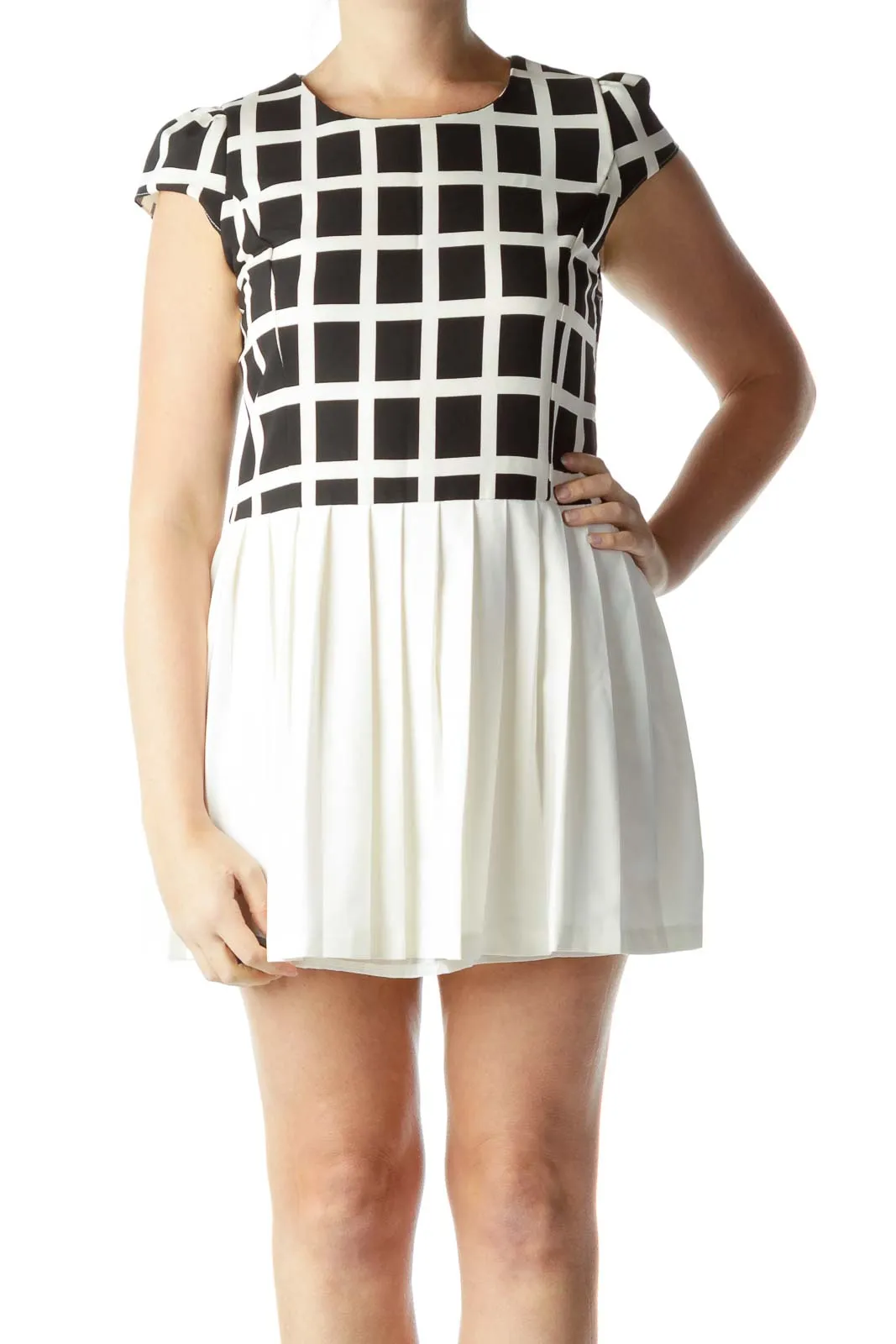 Black Cream Cap Sleeve Pleated Dress