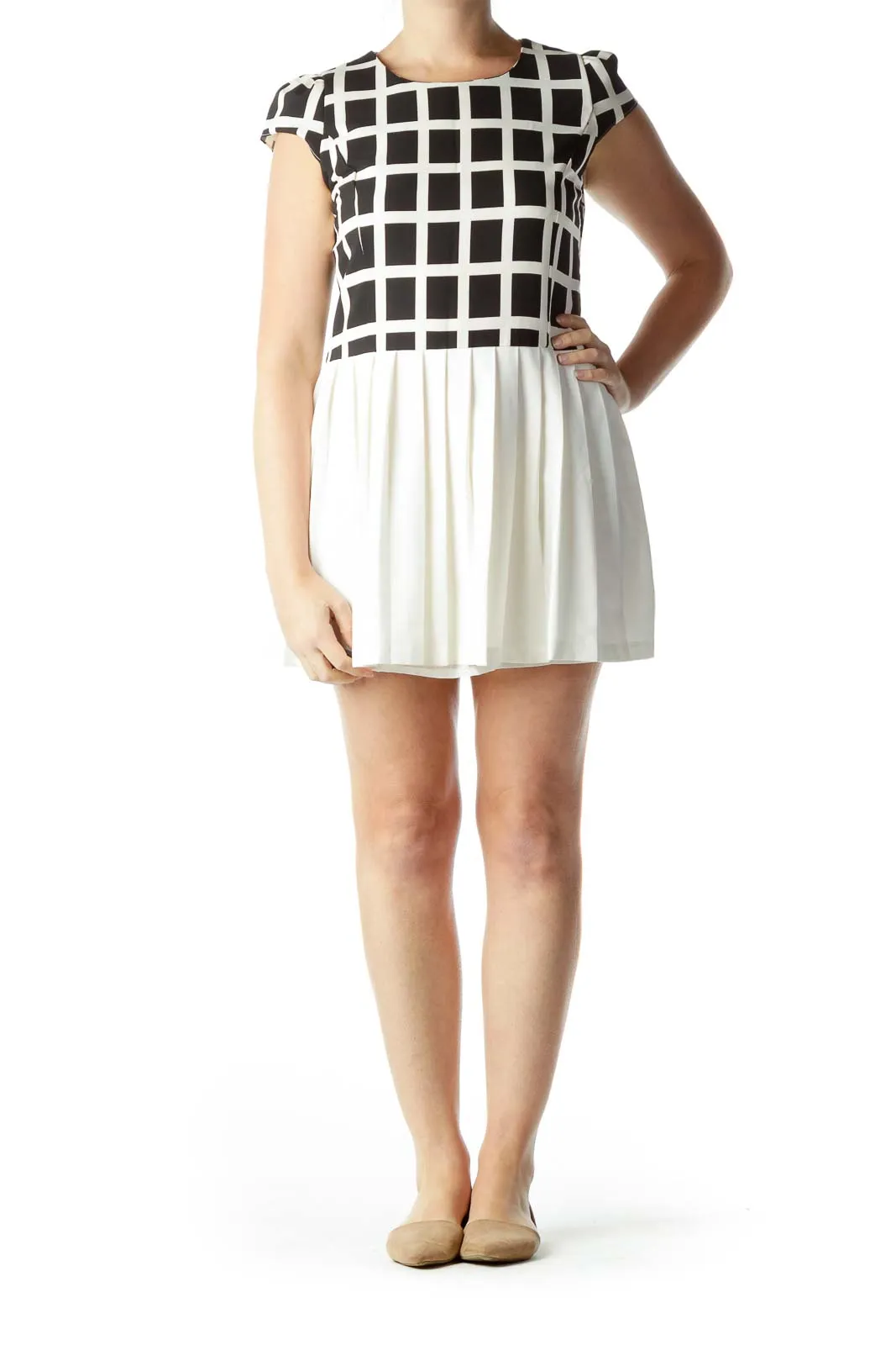 Black Cream Cap Sleeve Pleated Dress