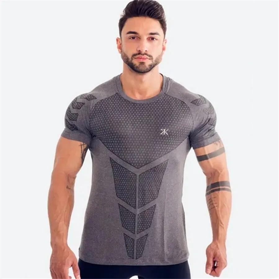 Jinquedai  Compression Quick dry T-shirt Men Running Sport Skinny Short Tee Shirt Male Gym Fitness Bodybuilding Workout Black Tops Clothing