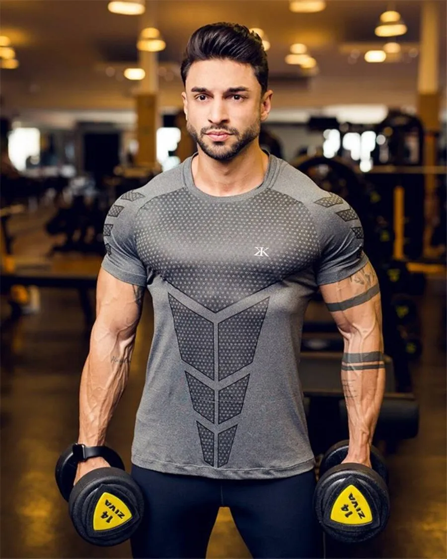 Jinquedai  Compression Quick dry T-shirt Men Running Sport Skinny Short Tee Shirt Male Gym Fitness Bodybuilding Workout Black Tops Clothing