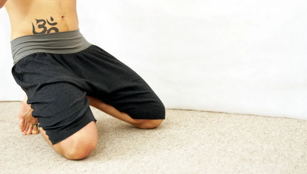 Mens yoga shorts with pocket