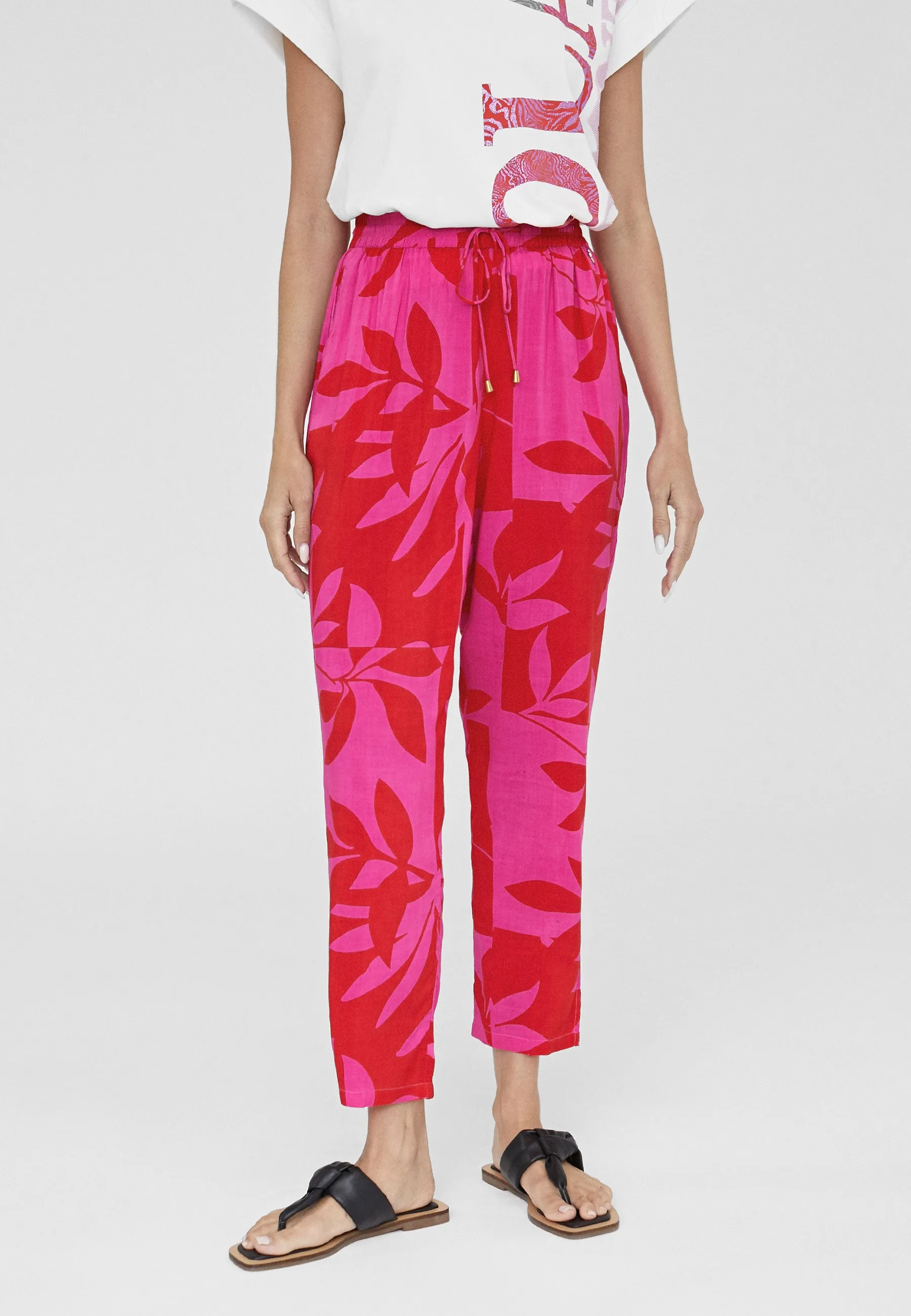 Printed jogging trousers